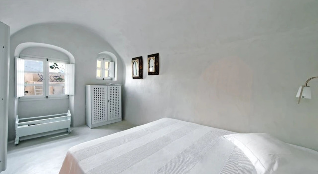 Pyrgos Old winery villa