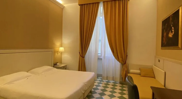 Трёхместный семейный номер Superior Basilica Hotel