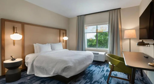 Номер Standard Fairfield by Marriott Inn & Suites Statesville