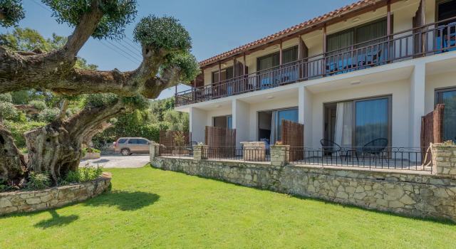 Eptanisos Beachfront Suites Zante