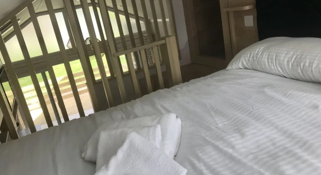 2 Bed Lodge - Sleeps 4 - Parking - Wifi