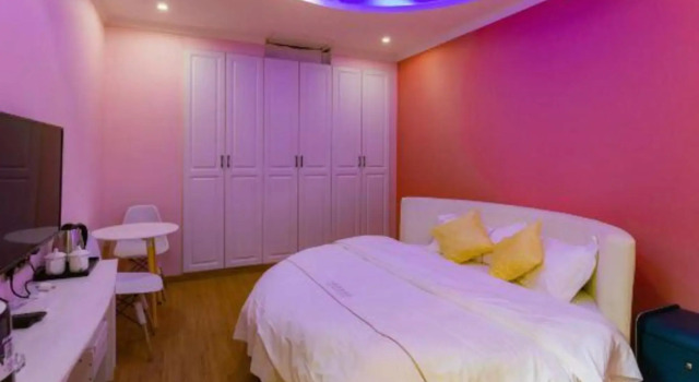Grand Mercure Chongqing Business Hotel, Prenota Hotel Hotel a Chongqing Area con parcheggio, Parcheggio