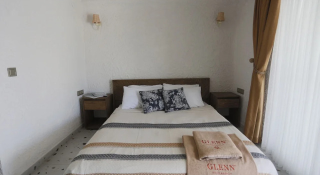 Glenn Hotel & Beach
