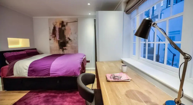 Eson2 - The York Street Nest