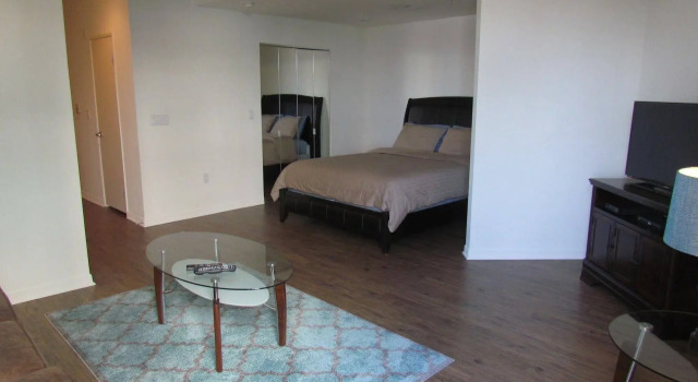 Romantic Studio with Bay View