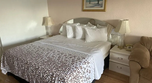 Номер Deluxe THE FLORIDIAN INN