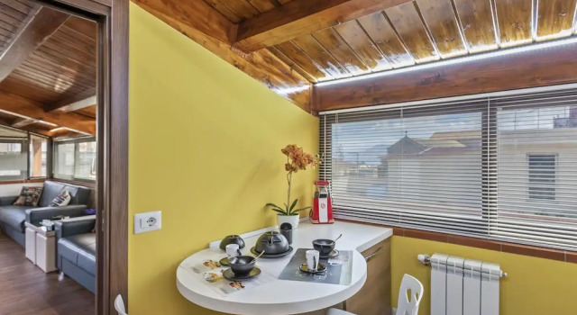 Engaging Apartment in Messina With Balcony