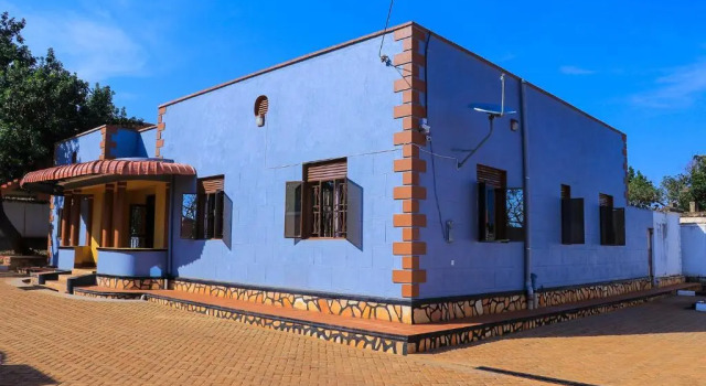 Jinja Grand Hotel, Réserver Hôtel Hôtels au centre de Jinja, hôtels au centre de Jinja