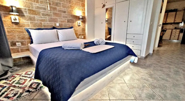 Enjoy Cyclades studios & suites, Prenota Appartamento Loutra Kythnos