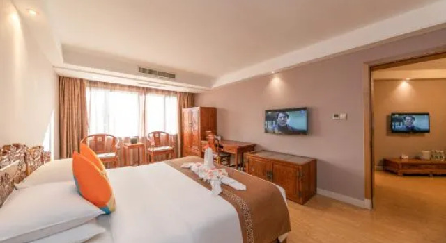 Семейный люкс Putuoshan Hotel