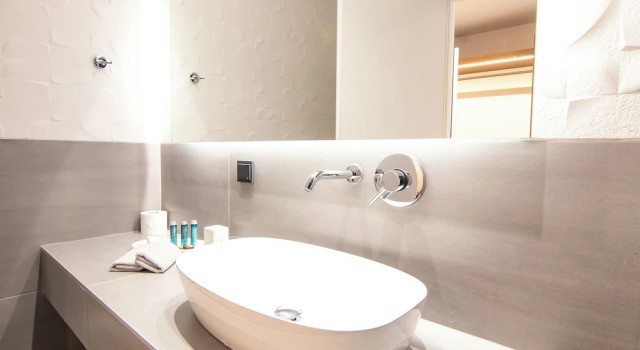 Студия с балконом Mythodea Athens Suites