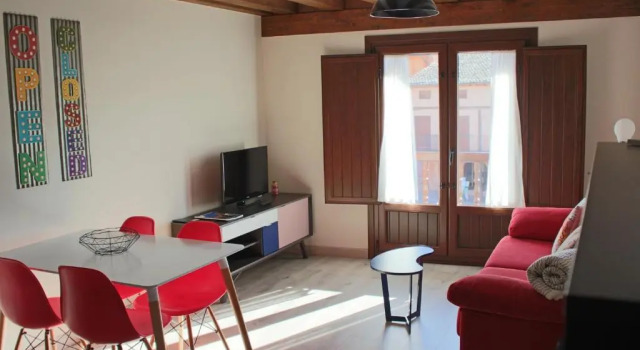 Апартаменты с балконом Apartamentos La Alborada Medieval