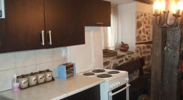 Vitanova Guest House, Book Pension Hoteller i Tryavna med parkering, Parkering