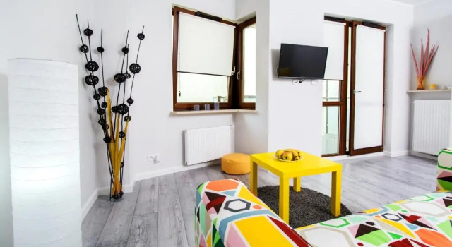 Студия с балконом Warsaw Night Apartments Giełdowa