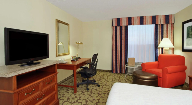 Двухместный номер Premium Hilton Garden Inn Chesapeake Greenbrier