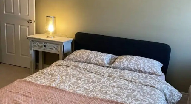 Коттедж Stylish 4BR Oasis Peaceful Mississauga Location