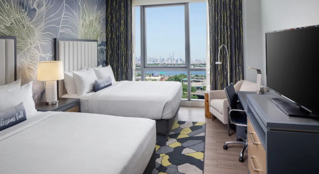 Четырёхместный номер Standard Hotel Indigo Flushing - LaGuardia by IHG