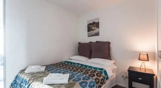 2 Bedroom Auckland Apartment With City Views, Buchen Sie Ferienwohnung Hotels in Nordinsel mit Parkplatz, Parkplätze