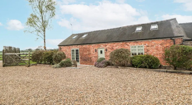 Barnfields Holiday Cottage, Varaa Lomakoti Huvilat kohteessa Merseyside, Villa