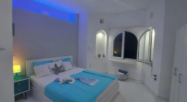 HEAVENLY VIEWS-3- Elegant& Chic, Apartment, Close to the Beach!, Забронировать Апартаменты/квартира Отели Оропос с бассейном, Бассейн