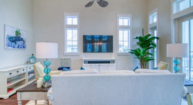 Cinnamon Shore- Seaside Sojourn 111 LA
