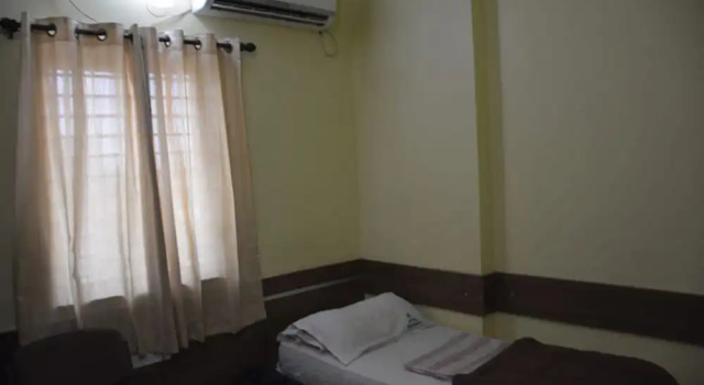 Hotel Megharaj, Rezervovat Hotel Hotely v Bangalore s parkováním, Parkování
