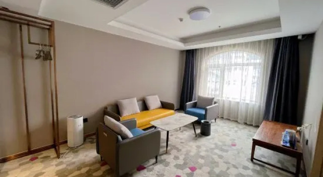 Люкс Galaxy Hotel (Beijing Wukesong Wanshou Road Subway Station Branch)