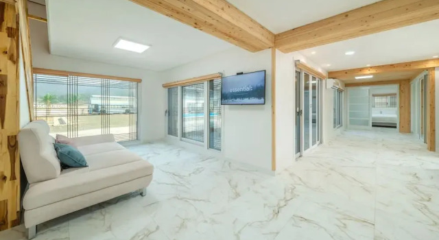 Gyeongju Poseokjeong Hanok Pool Villa, Забронировать Вилла Отели провинции Кёнсан-Пукто с парковкой, Парковка