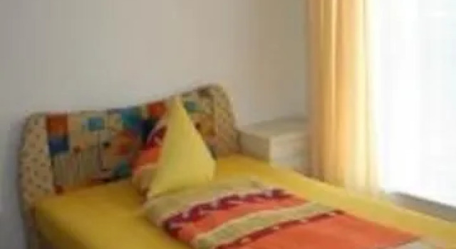 Pension Maximum, Prenota Hotel Lichtenberg Berlino, vicino a Rockhaus Berlin