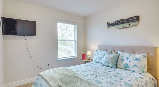 PCB Townhome w/ Deck & Pool Access: 3 Mi to Beach!, Rezervovat Apartmán Panama City Beach Panhandle Florida