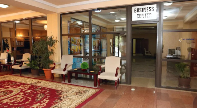 Forpost ID, Prenota Hotel Hotel a Almaty con parcheggio, Parcheggio