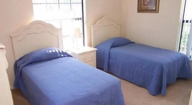 247 High Grove House 4 Bedroom by Florida Star