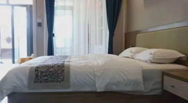 Люкс с 2 комнатами Yin Theme Hot Spring Villa Inn