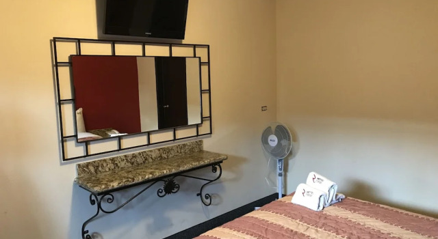 Motel El Refugio, Prenota Motel Hotel economici a Tijuana