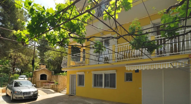 Spacious Modern Apt. With big Patio and sea View, Забронировать Апартаменты/квартира Слатине Ciovo Island