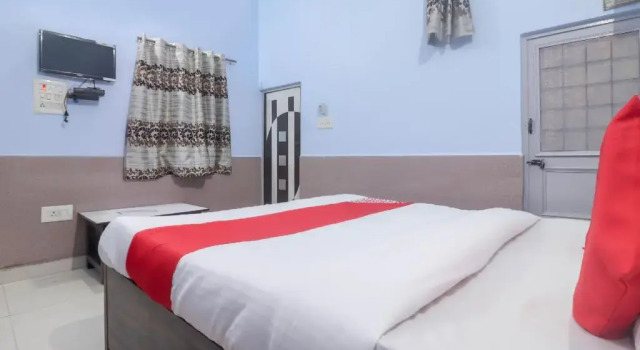 Santoshi Guest House by OYO Rooms