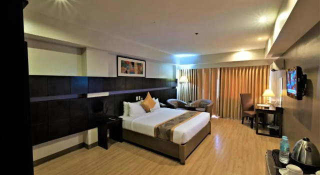 Двухместный номер Deluxe The Pinnacle Hotel and Suites