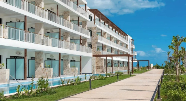 Двухместный полулюкс с видом на бассейн Ocean Allure Costa Mujeres