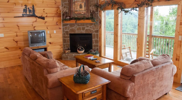 AMERICAN BEAUTY - 5 Br Cabin