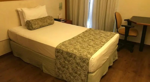 Номер Superior с балконом Metropolitan Hotel by Atlantica