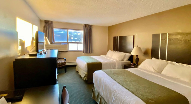 Четырёхместный люкс Ramada by Wyndham Whitecourt