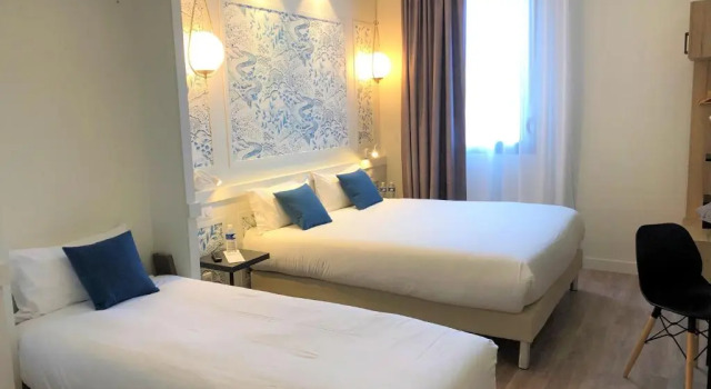 Трёхместный номер Standard Brit Hotel Ker Lann Aeroport - Parc Expo