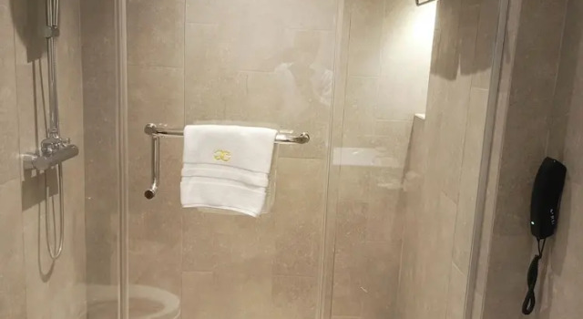 Люкс Executive с балконом и с видом на город The Residence by Gulshan Club Limited
