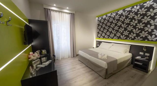 Holygold Suite