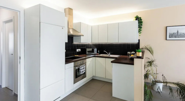 NEW Luxury apartment in Mons, Забронировать Апартаменты/квартира Отели Монса с парковкой, рядом с Sainte Waudru Collegiate Church, Парковка
