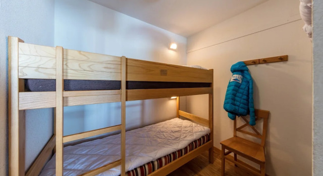 Кровать в общем номере Résidence Les Balcons & Chalets de Bois Méan