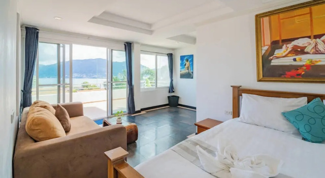 Luxurious 5-bedroom Pool Villa in Heart of Patong, Phuket