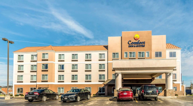 Четырёхместный люкс Comfort Inn & Suites Heath - Newark South