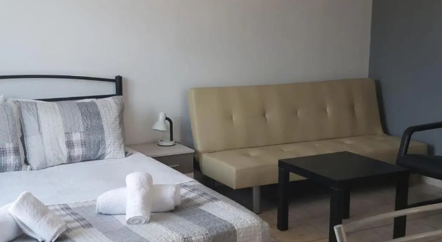 Lavrio port-centre 1bdr Apt with balcony wash machine, Забронировать Отель Отели Лавреотики с парковкой, Парковка