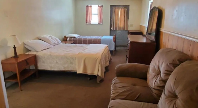 Апартаменты Lakewood Lodge & Restaurant